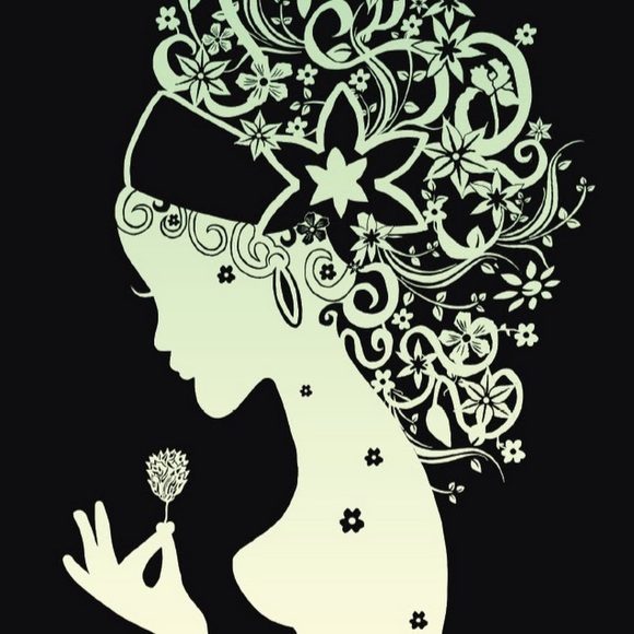 Meet your Posher, Lisa - Picture 1 of 1